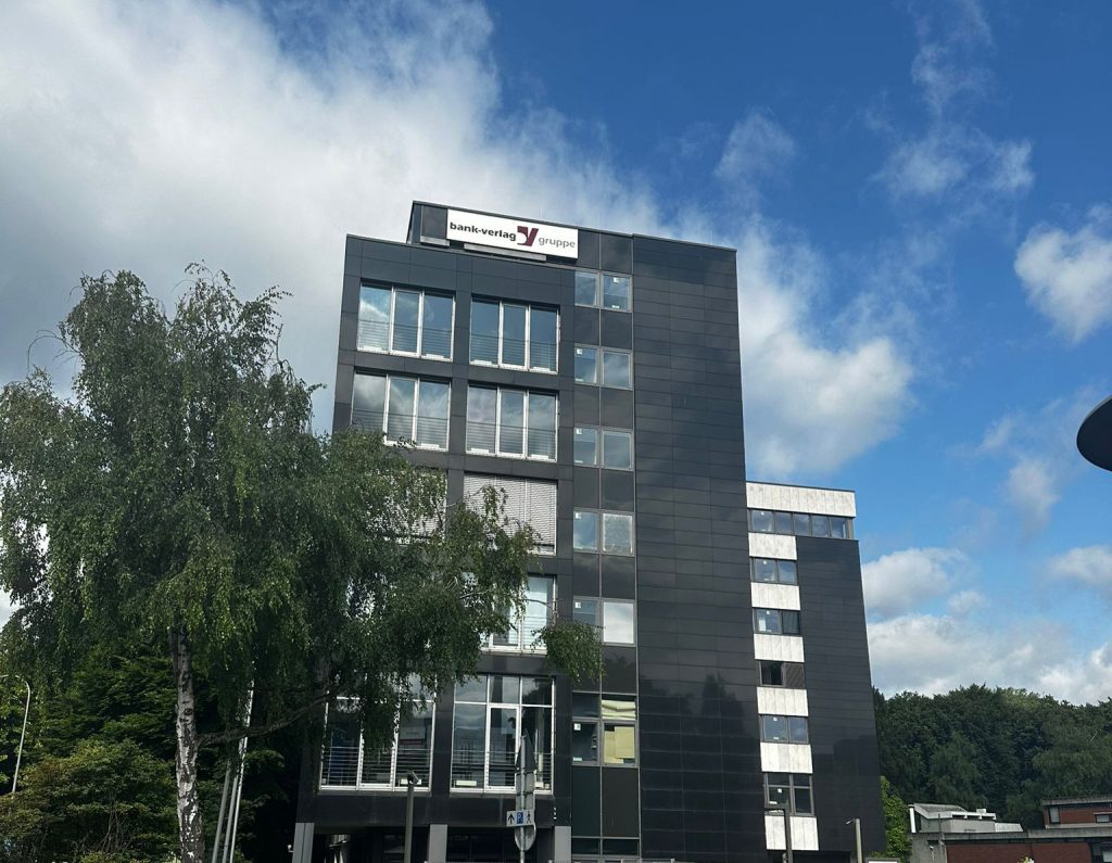 Büroumzug Bank Verlag Köln durch Schorn Umzüge und Service - Außenansicht